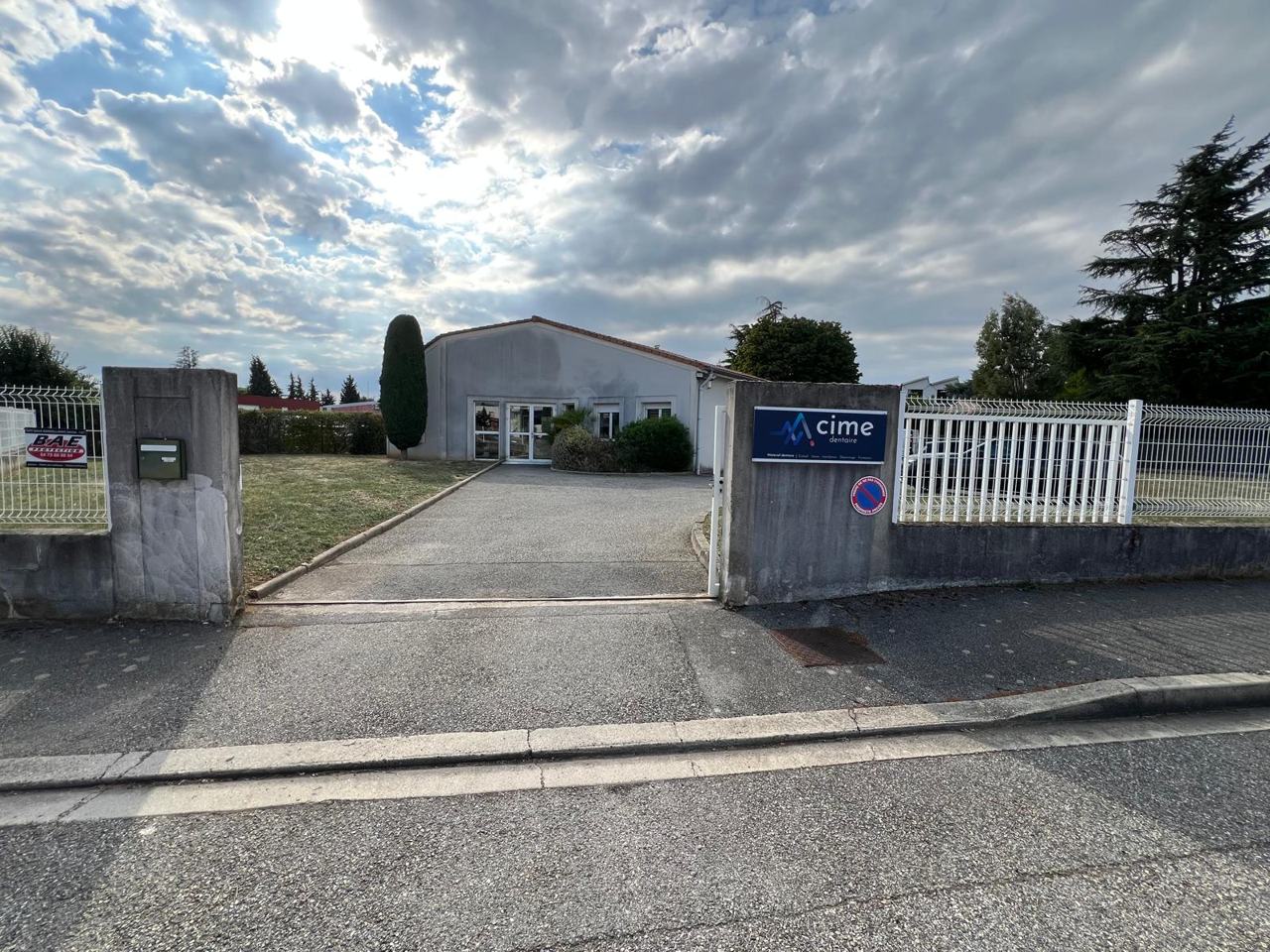 Agence Cime Dentaire de Valence - extérieur