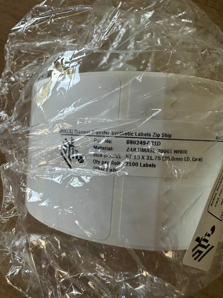 Rouleau étiquettes polyester 57x32